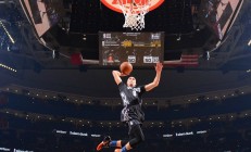 九游体育APP下载-法网险胜ATP总决赛，辛纳的高光时刻，定义网坛新秩序