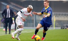 九游娱乐-尤文图斯门将出色扑救，力保西甲榜首位置的简单介绍