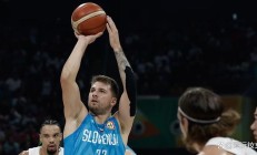 九游娱乐首页-欧洲杯篮球赛：暂停比赛，球员受伤