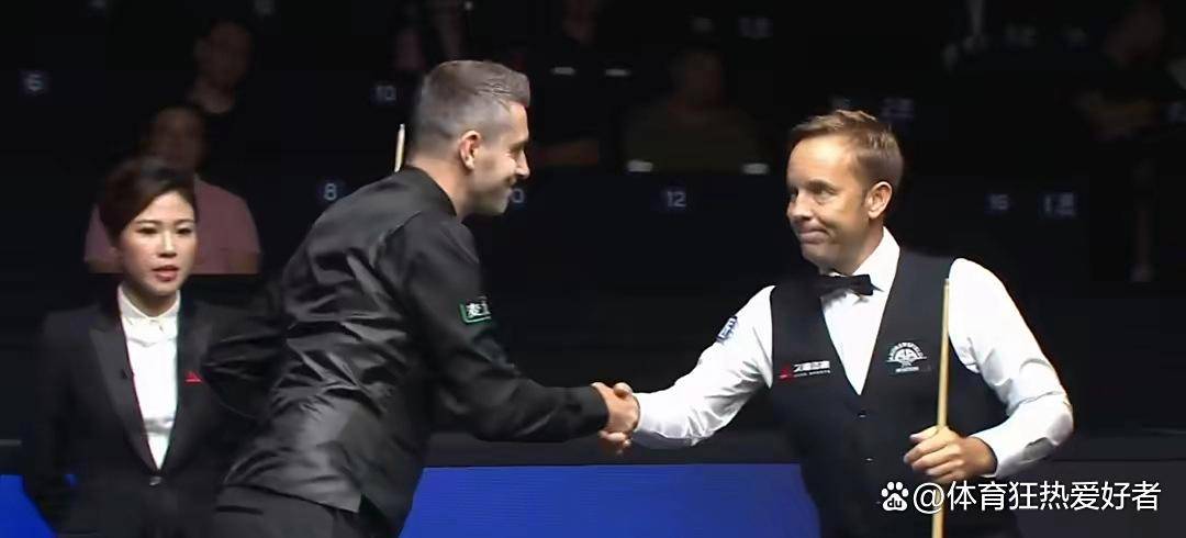 关于塞尔赫斯特全队欢庆，战胜强敌士气大振的信息