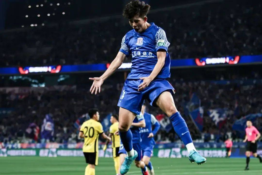 外援迸发个人能力，领队伍赢得关键战