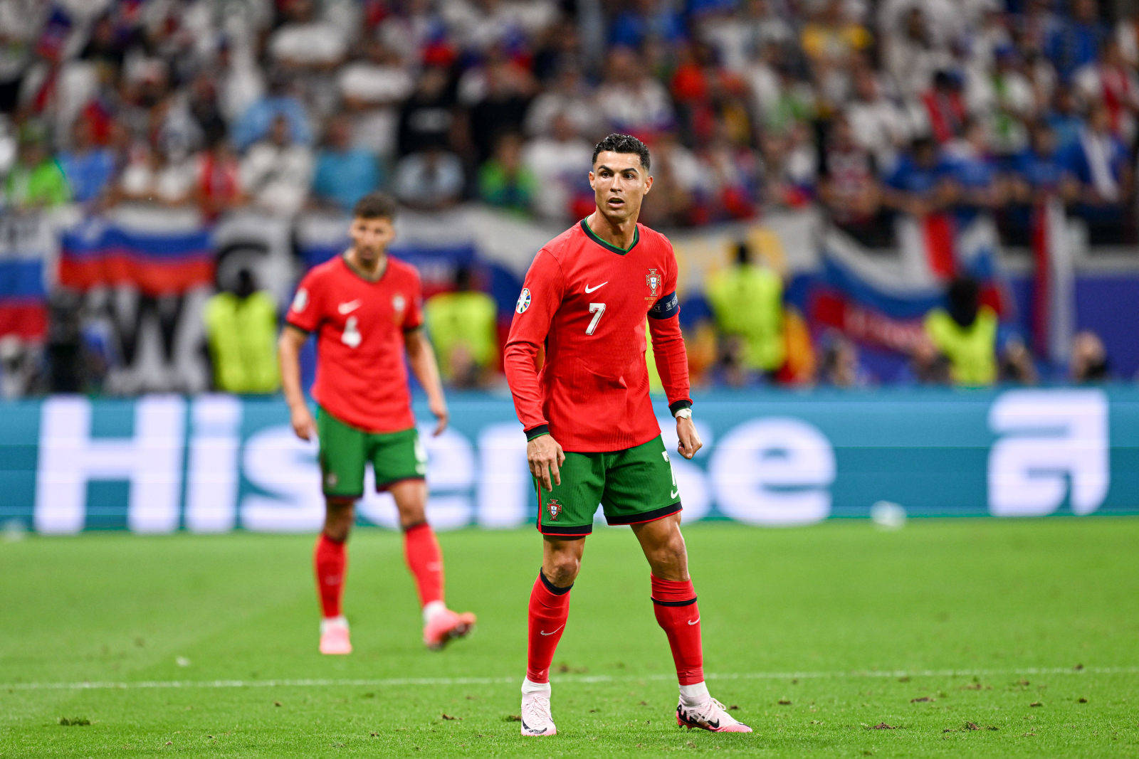 葡萄牙惊险逆转意大利，晋级欧洲预选赛