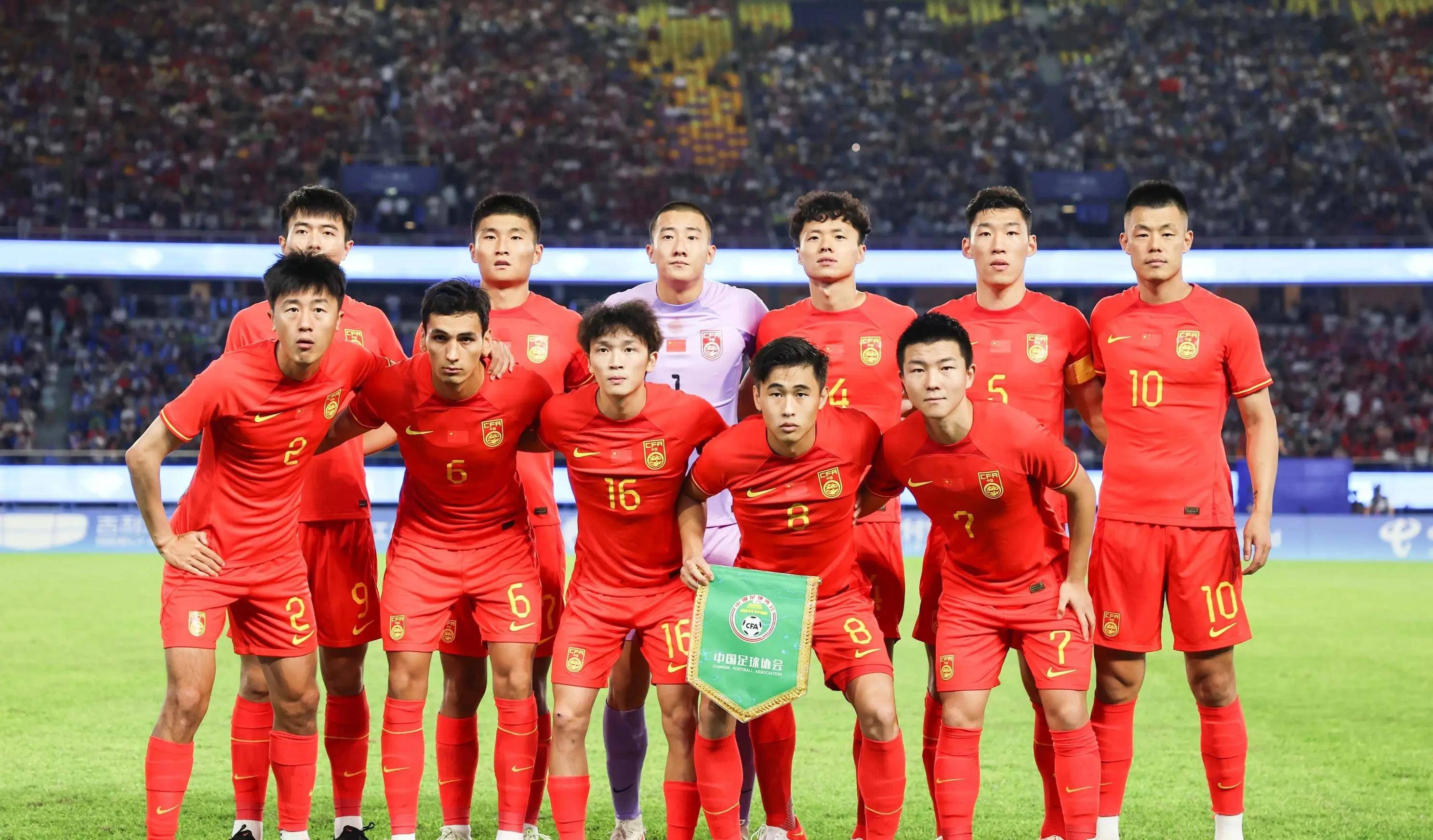 国内足球队征战国际赛场,备受瞩目 国内足球队征战国际赛场,备受瞩目