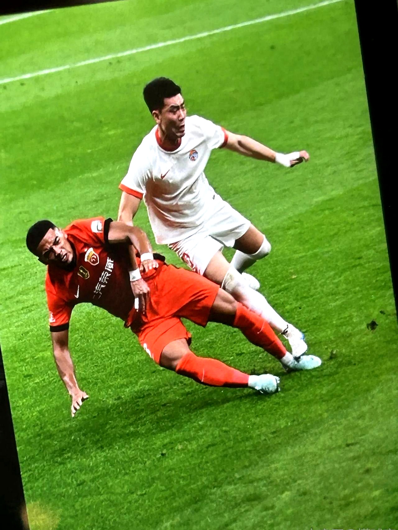 关于强强对拼！欧国联赛球技展露无遗的信息