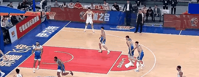 雷恩队客场取胜，展示出色表现