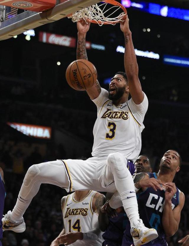 湖人战胜魔术，浓眉哥再次爆砍分的简单介绍