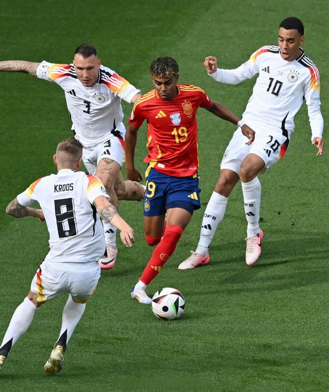 西班牙代表团在田径比赛中取得突破