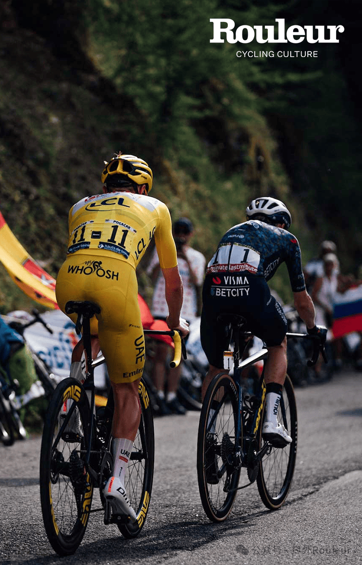 瑞士选手在自行车赛事中冲刺到终点