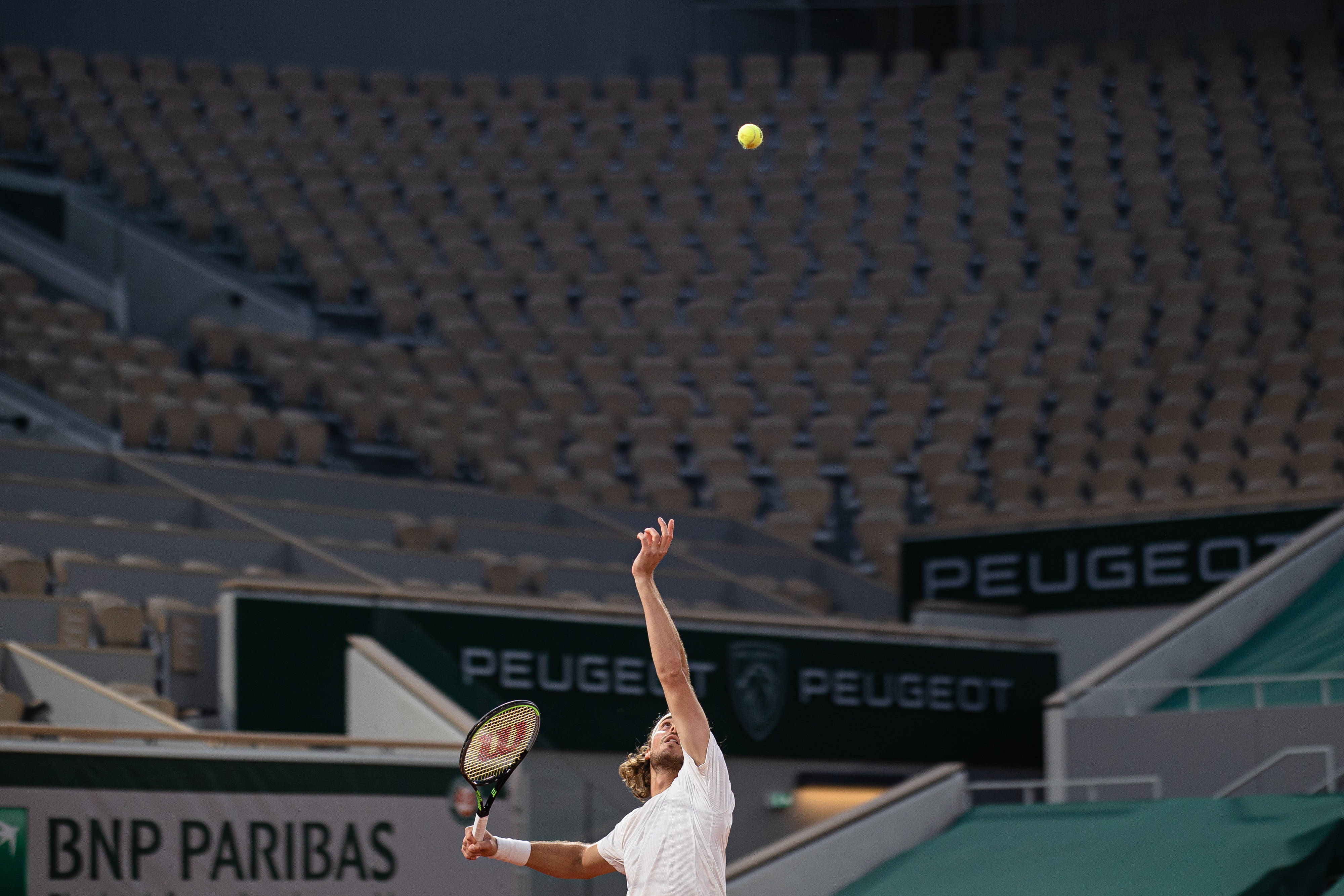 澳大利亚网球队强势美国网球队，西西帕斯高光表现