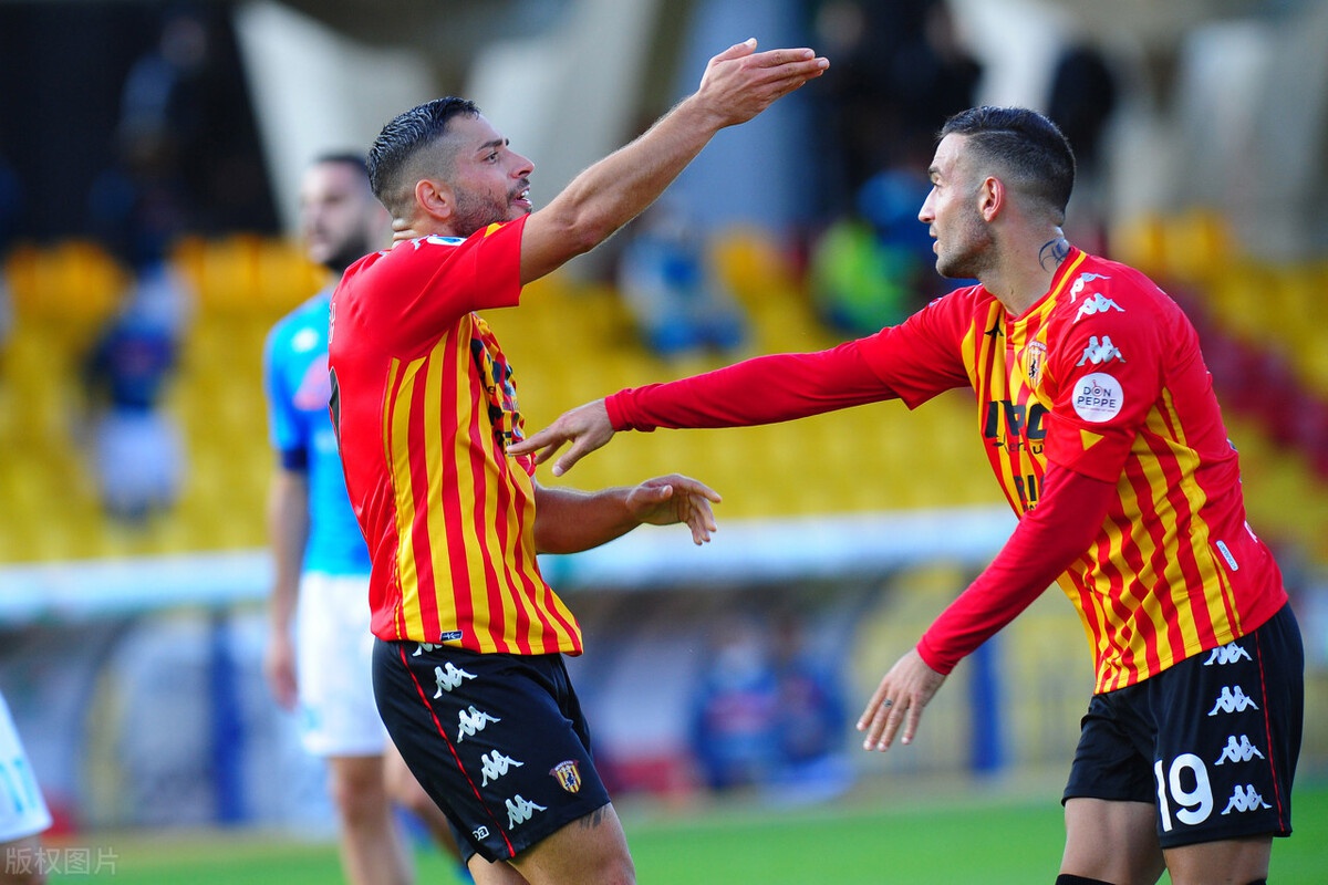 土耳其鏖战那不勒斯，孔德带队取胜