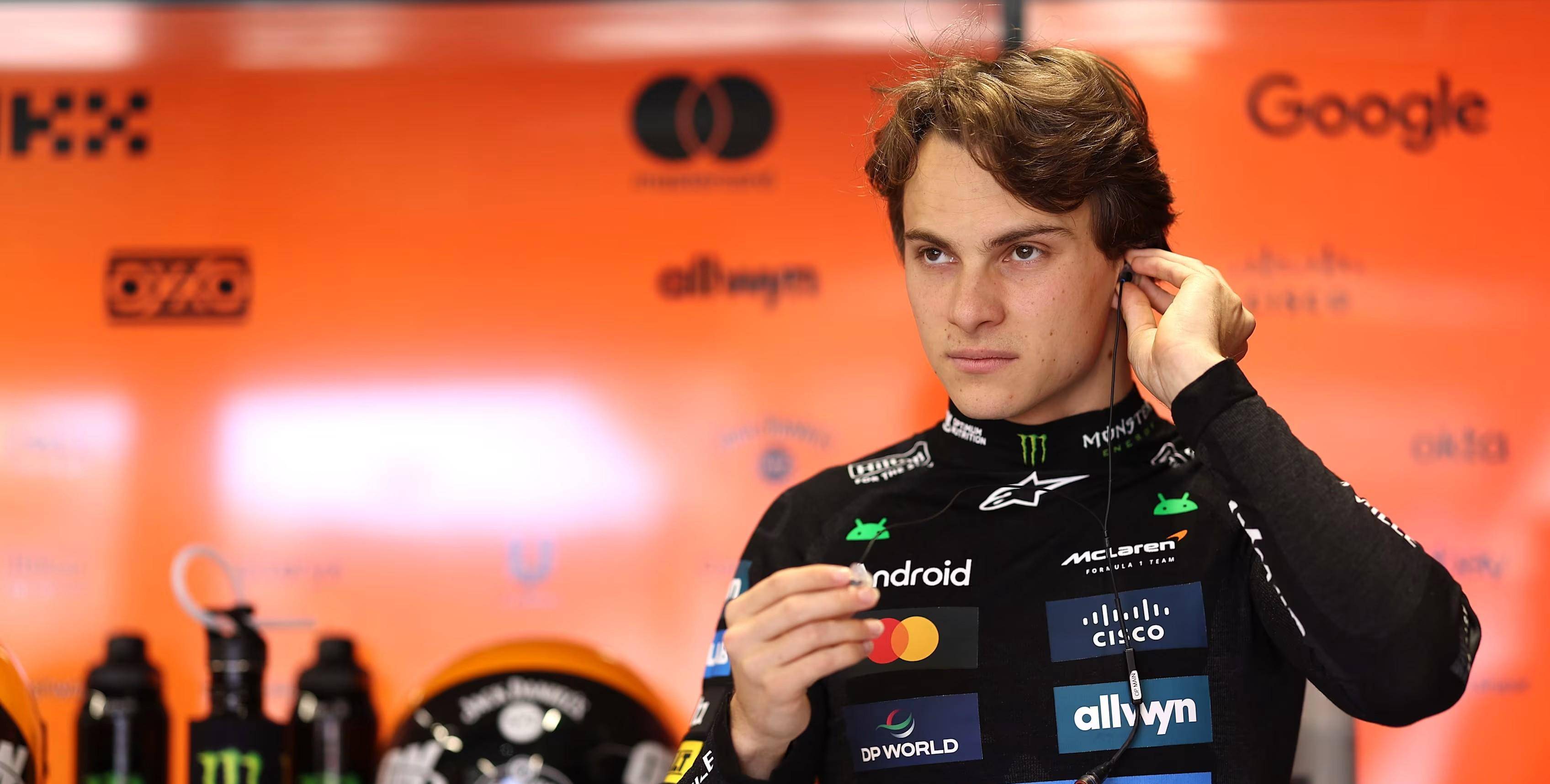 红牛二队绝杀迈凯伦,皮亚斯特里点燃赛场的简单介绍 红牛二队绝杀迈凯伦,皮亚斯特里点燃赛场的简单介绍