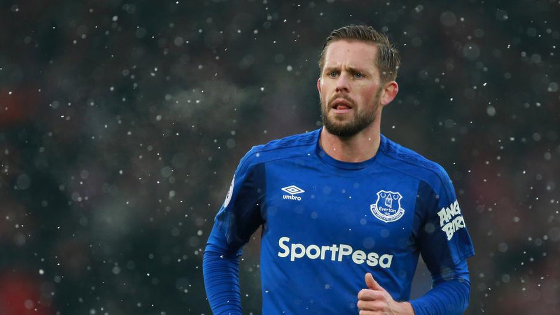 芬兰火力压制马里,法比尼奥成为关键先生