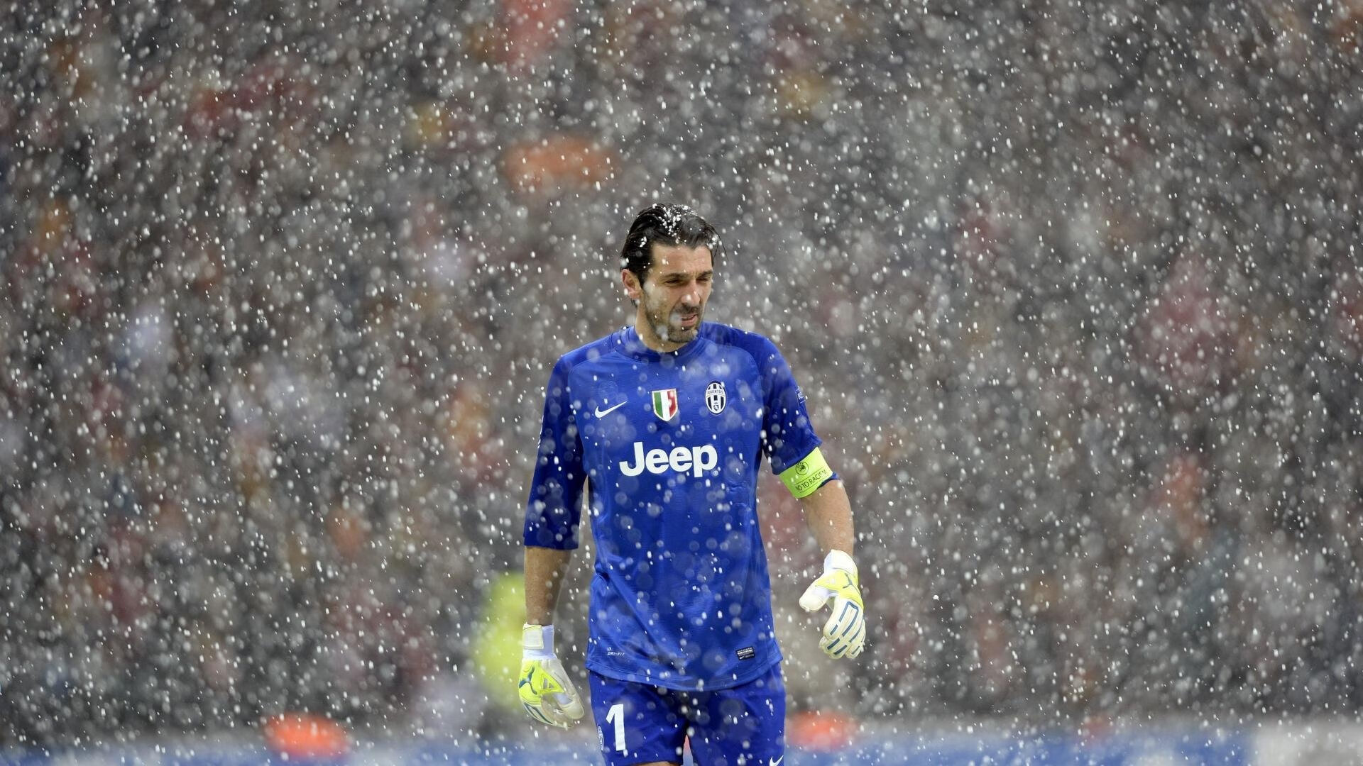 双星闪耀,内马尔独舞定乾坤,希腊众将轻取黄色潜水艇