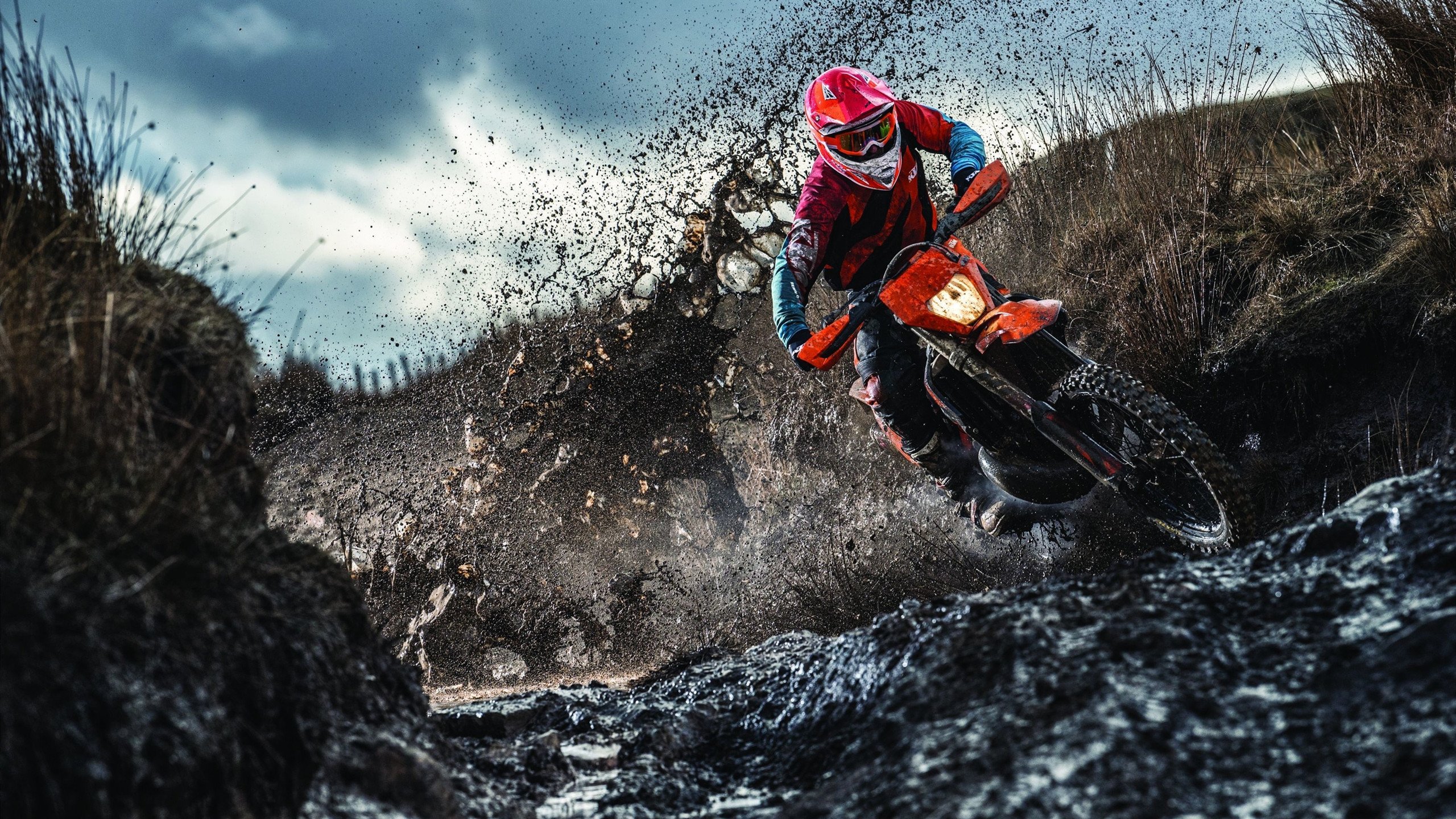 西甲国家德比之夜,巴雷拉一锤定音,改写百年恩怨