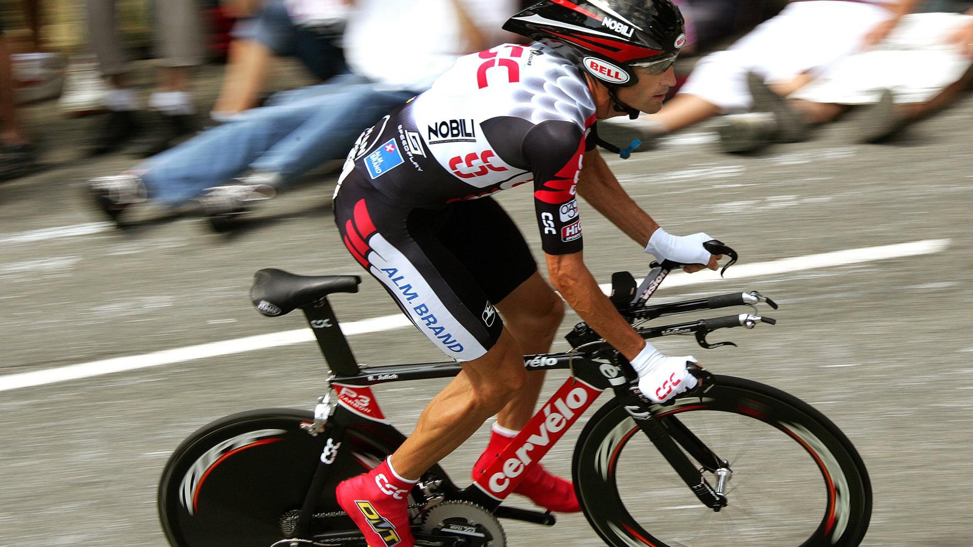 当东方铁骑冲垮紫金王朝，库里西决封神之战背后的篮球多元宇宙